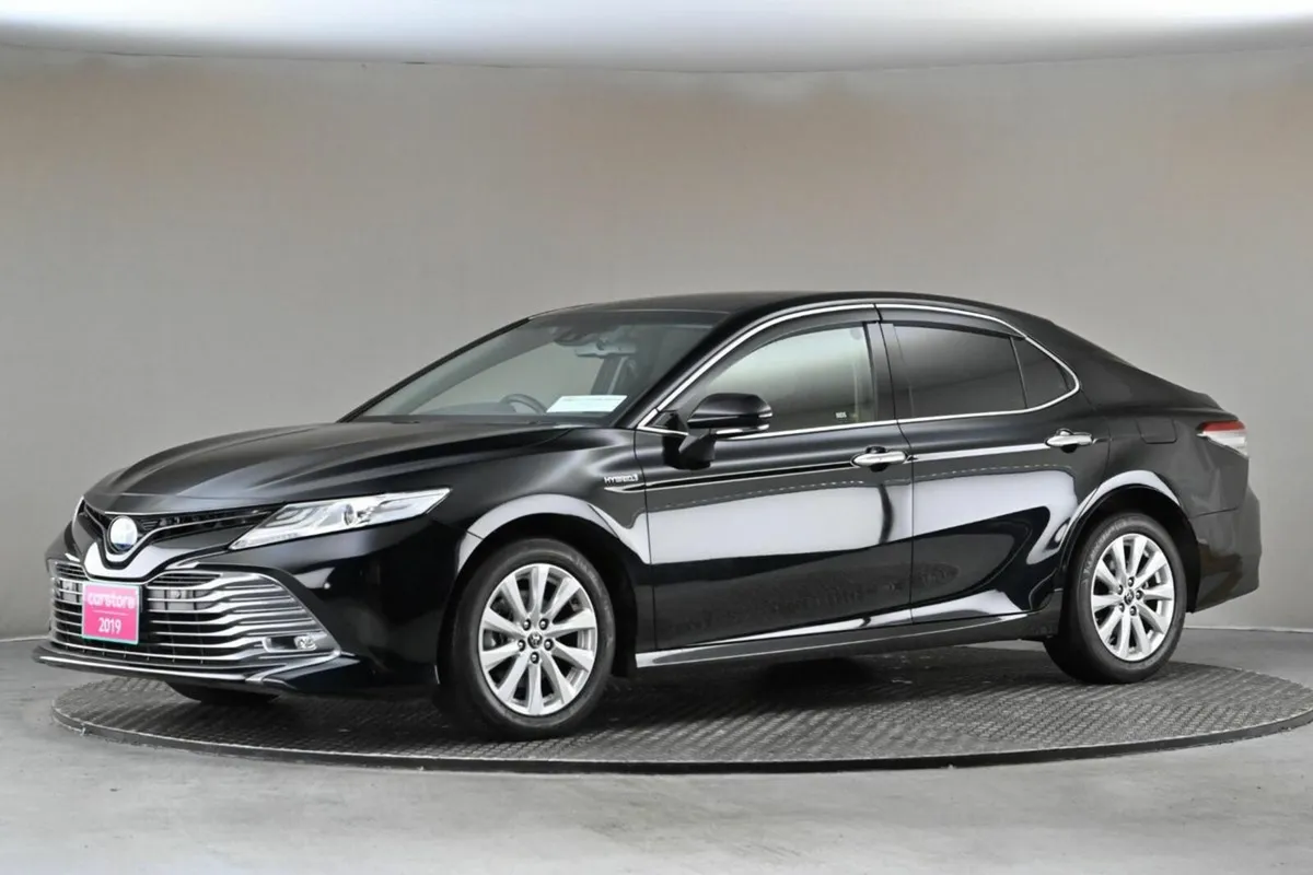 Toyota Camry 2.5 HYBRID **REVERSE CAM**PARK SENSOR - Image 4