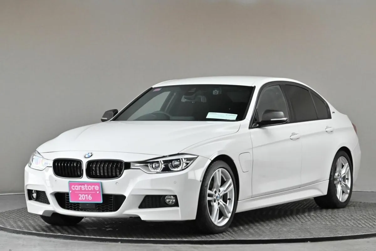 BMW 3-Series 330E M SPORT PLUG-IN HYBRID **ALCANTA - Image 3