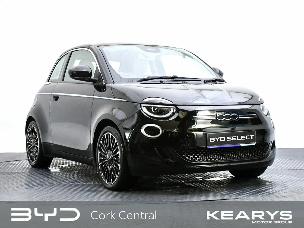 Fiat 500e LA Prima 42KWH 3DR AUTO - Image 1