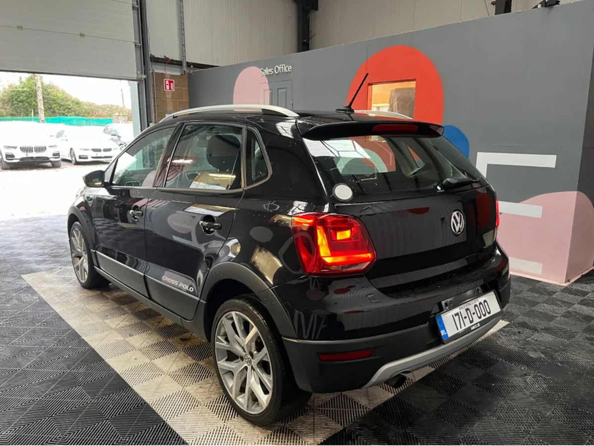 Volkswagen Polo €13950! 2017 VOLKSWAGEN POLO CROSS - Image 4