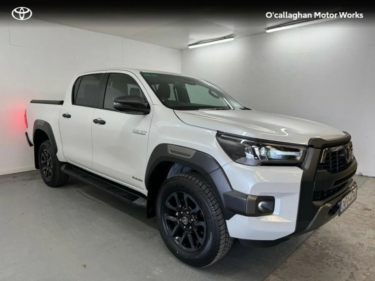 Toyota Hilux HILUX 2.8 INVINCIBLE AUTO - Image 1