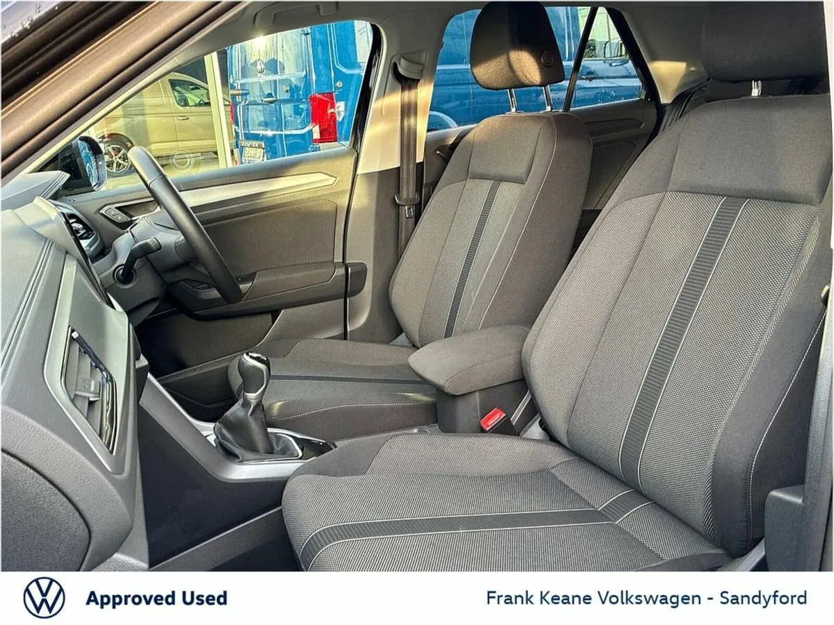 Volkswagen T-Roc *EDITION 75* 1.0TSI M6F 116HP @Fr - Image 4