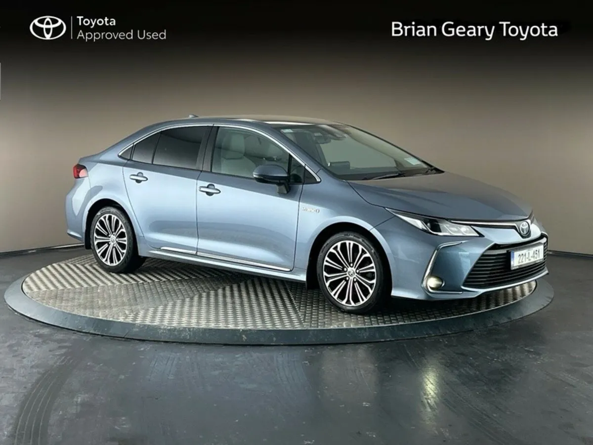 Toyota Corolla LunaSport Hybrid Saloon - Image 1
