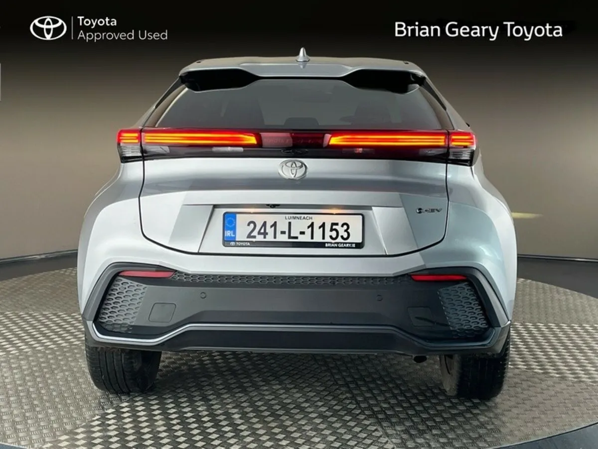 Toyota C-HR HYBRID SPORT - Image 4