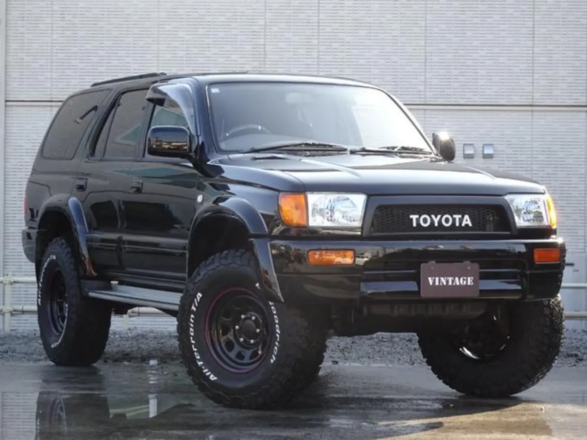 Toyota Hilux Surf SSR-X Wide Body 🇯🇵 - Image 1