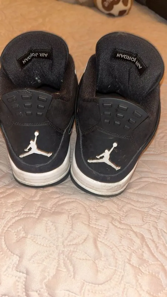 Jordan 4s and Dior CDs - Image 2