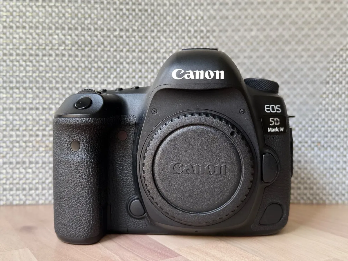 Canon 5 d mark 4 - Image 2