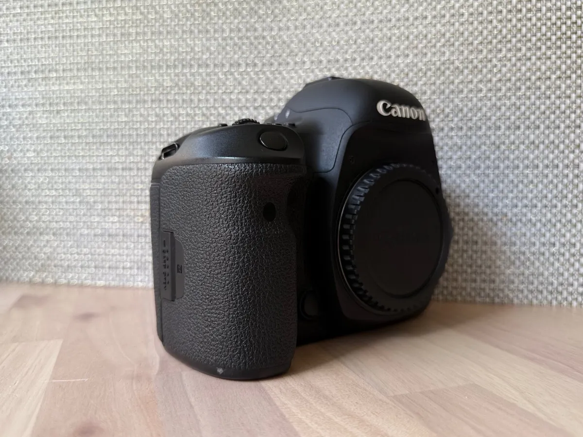 Canon 5 d mark 4 - Image 4