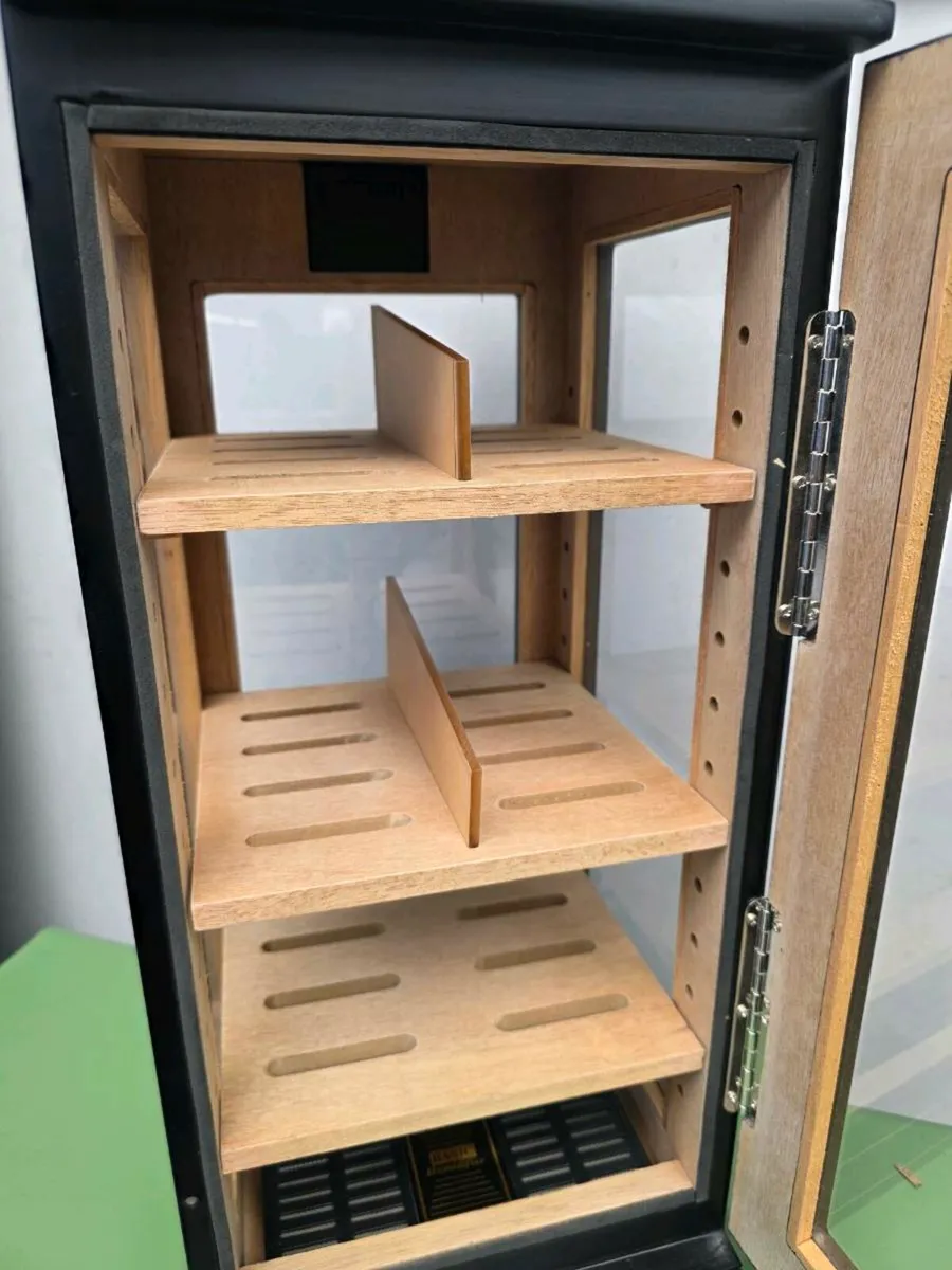 Cigar humidor - Image 4