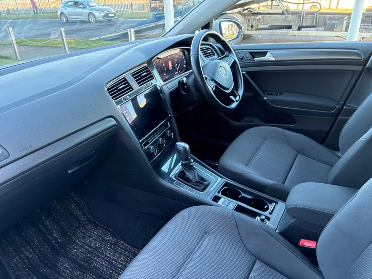 Volkswagen Golf 1.4 TSI Automatic Petrol - Image 3