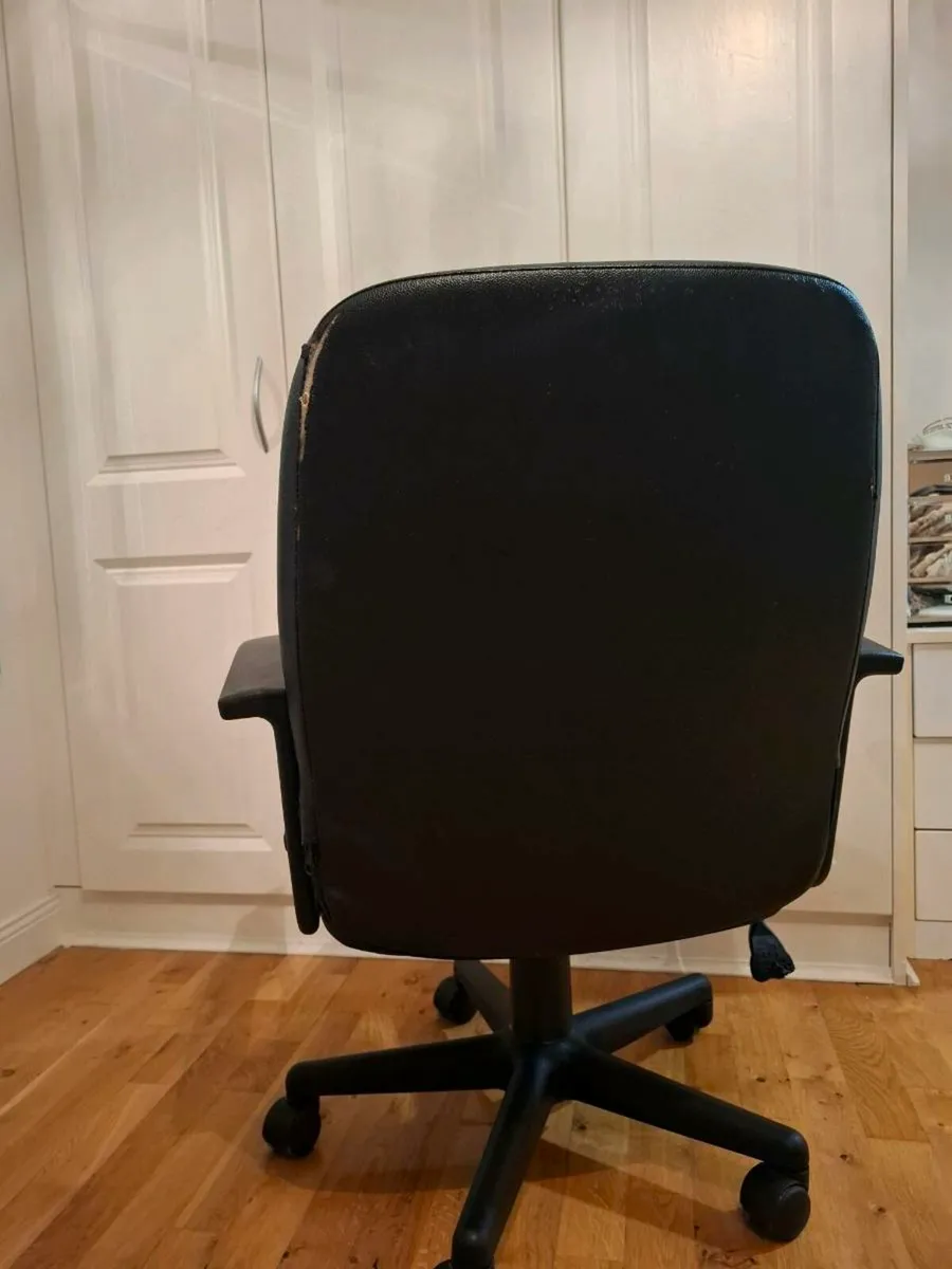 Office  chair - Image 3
