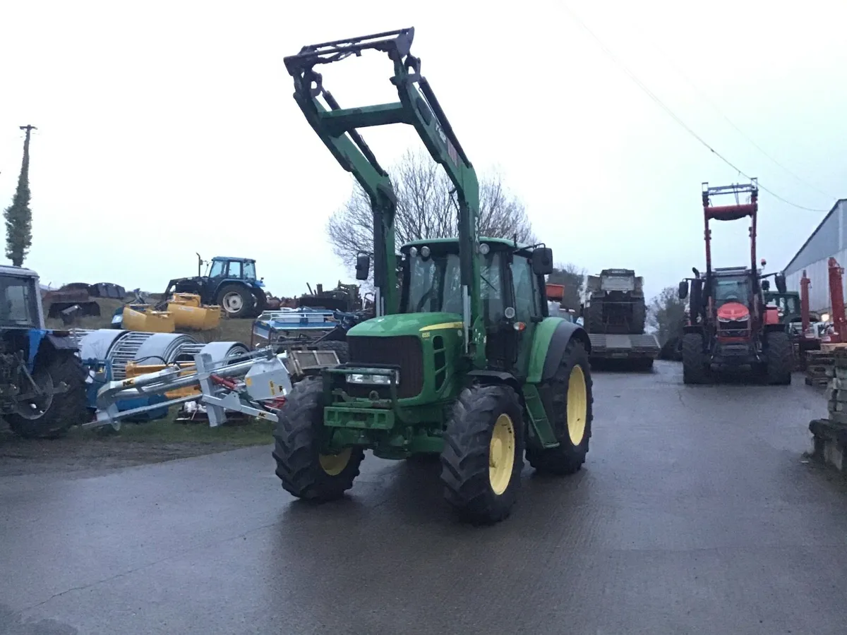 John Deere 6530 Premium With Loader - Image 2