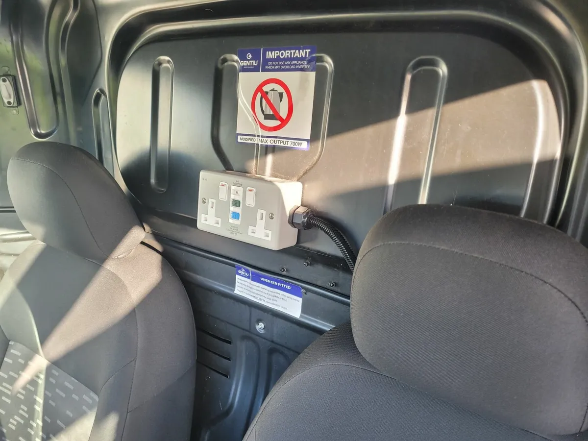 Vauxhall Combo 2019 - Image 3