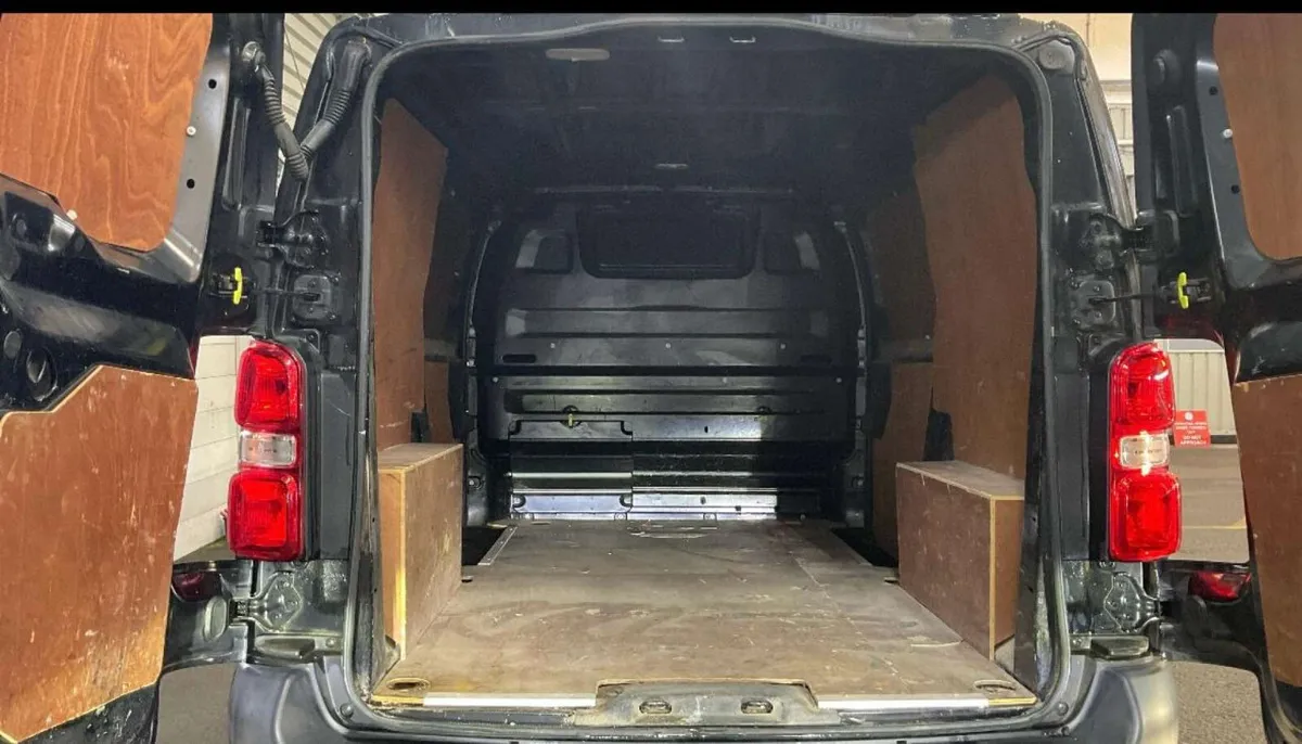 Citroen Dispatch 2021 - Image 4