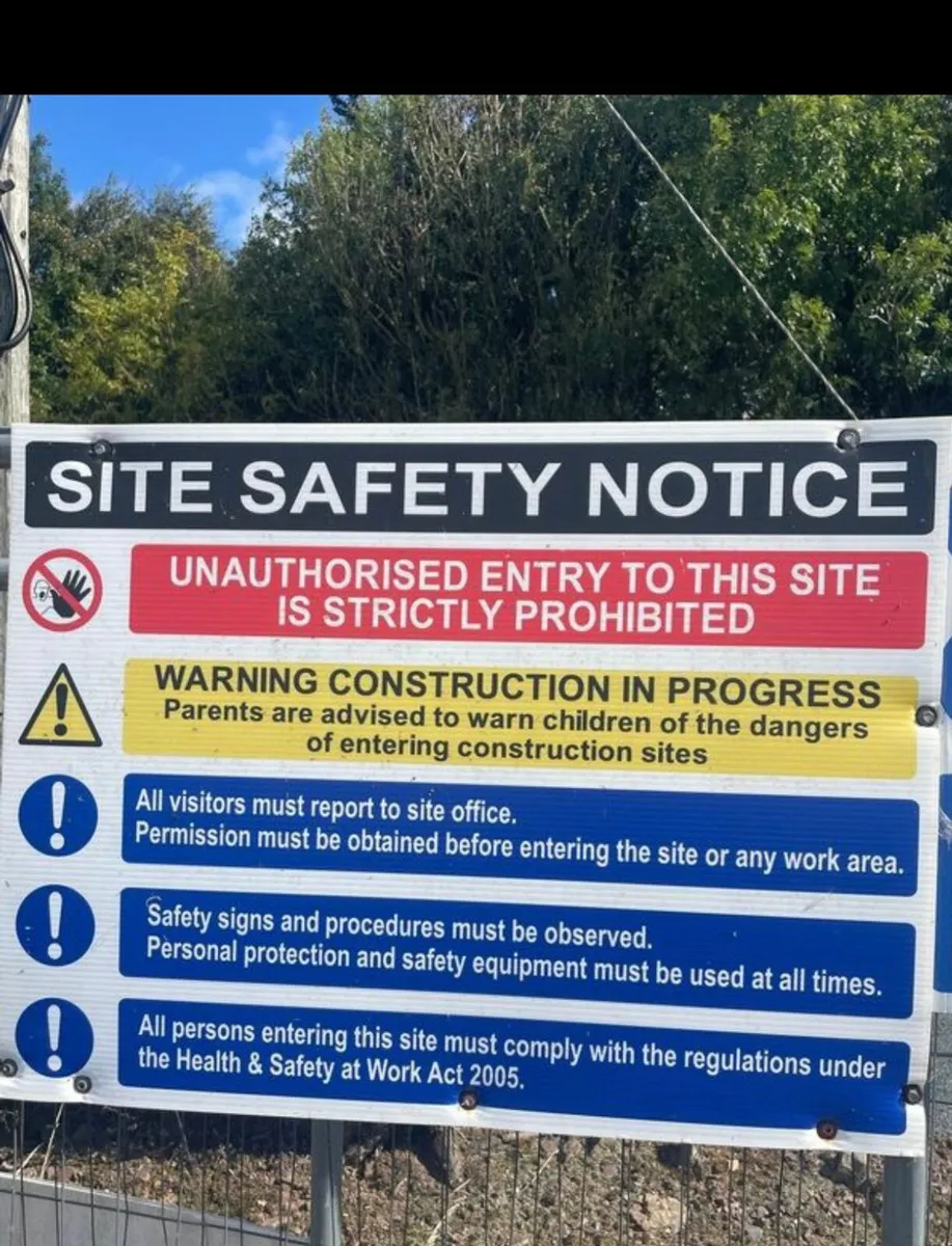 Safety signs for building - Image 1