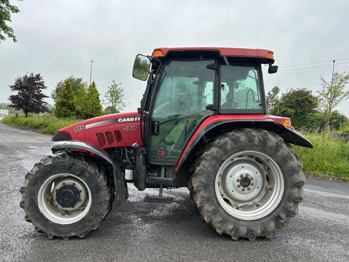 2012 Case JXU115 - Image 2