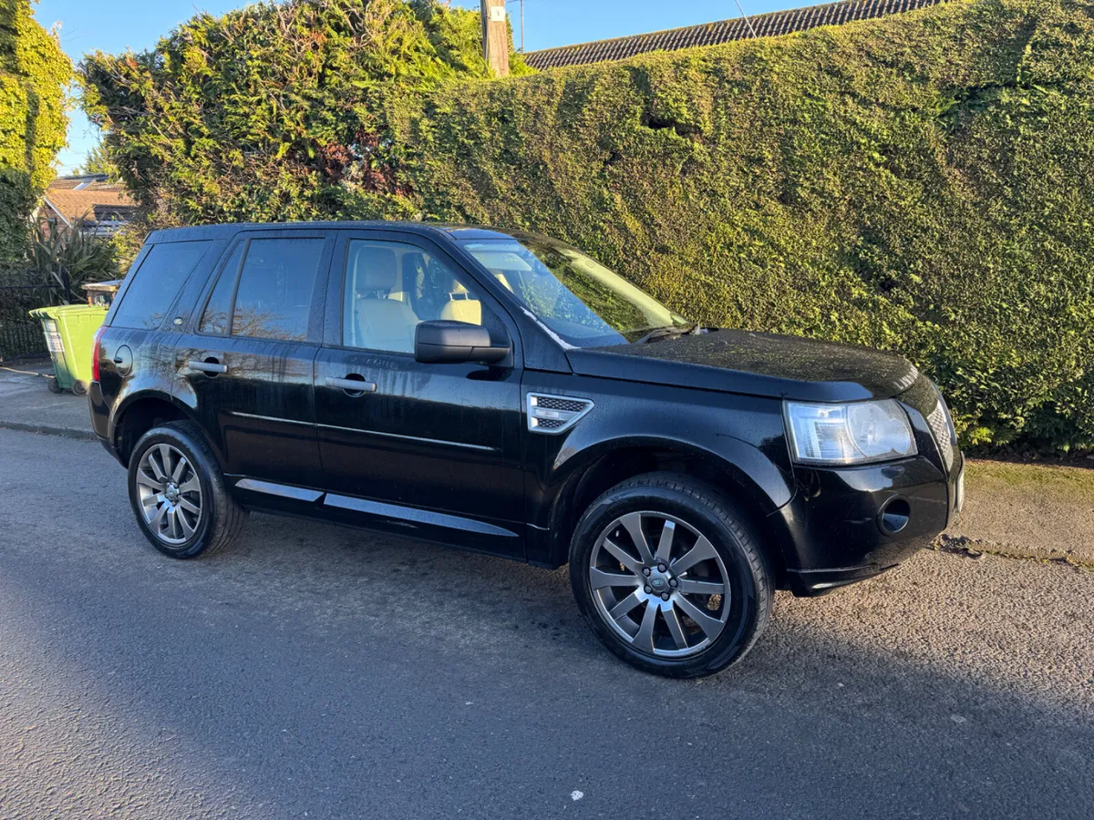 Land Rover Freelander HSE 4 wheel drive - Image 1