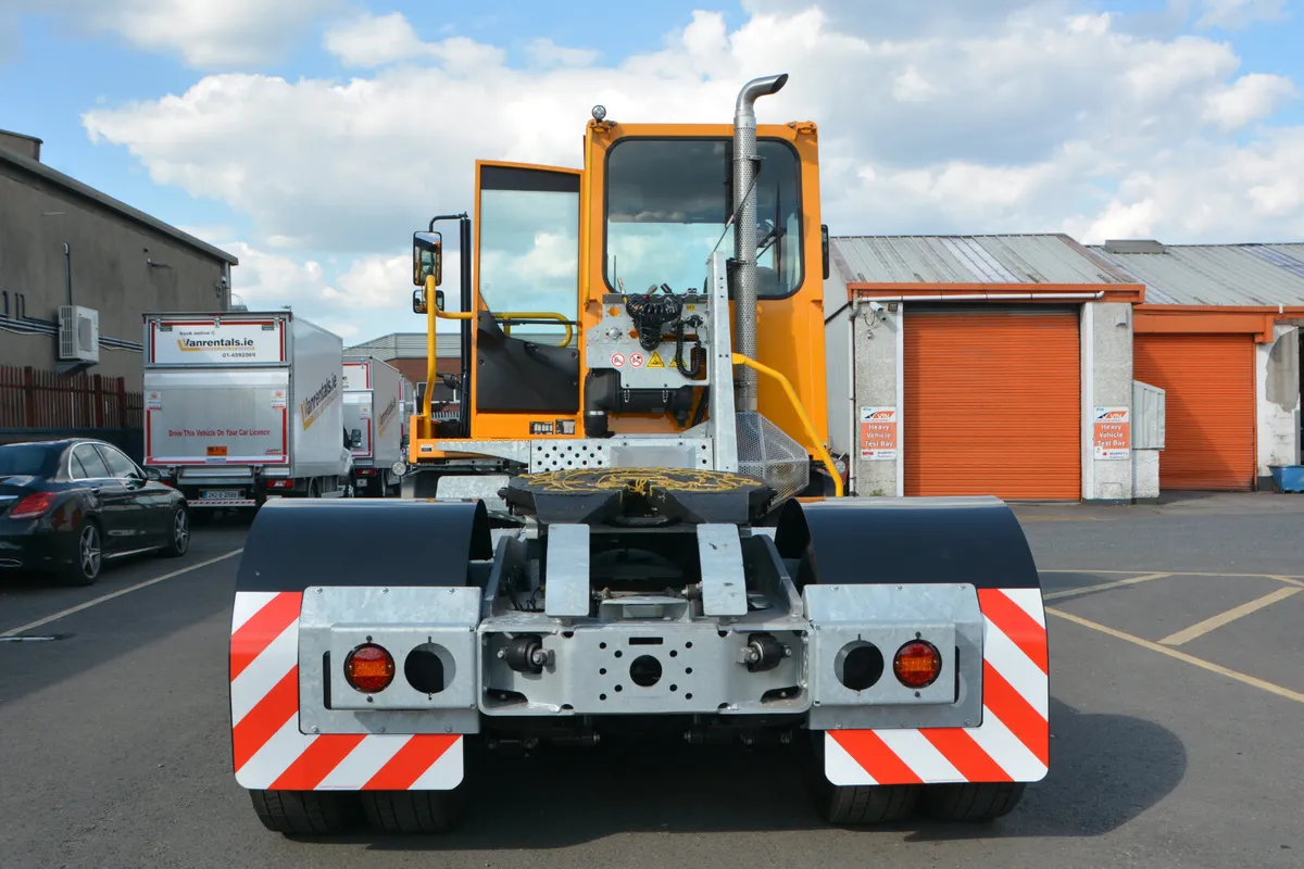Terberg Yard Shunter - HIRE your tug - Image 3
