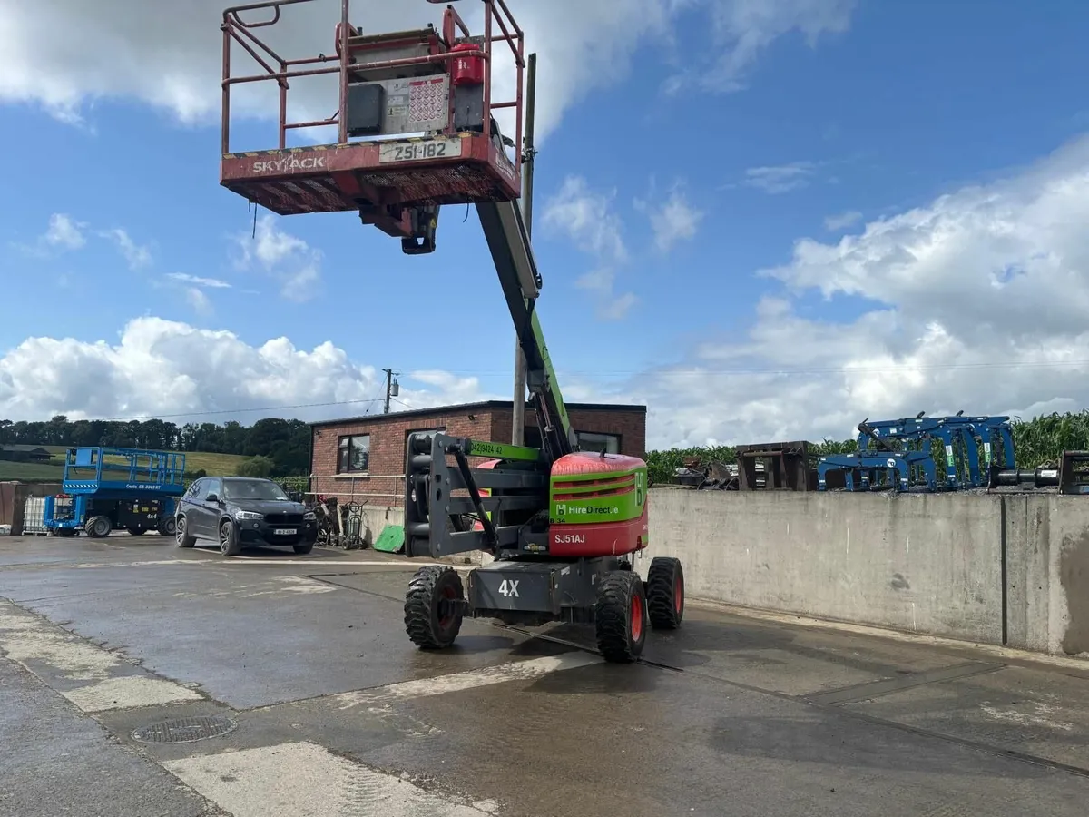 2016 SKYJACK SJ51AJ DIESEL ARTIC BOOM LIFT - Image 2