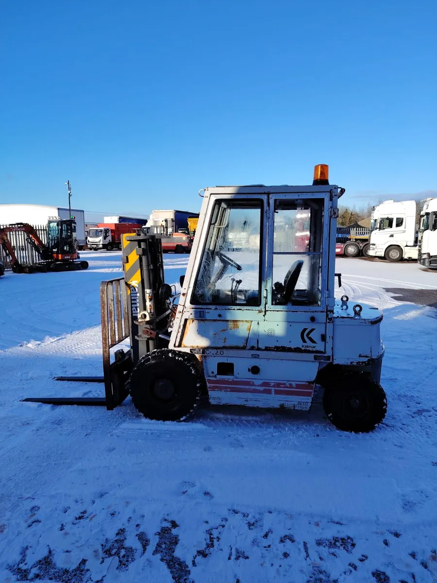 Kalmar 2 ton diesel forklift full cab container sp - Image 1