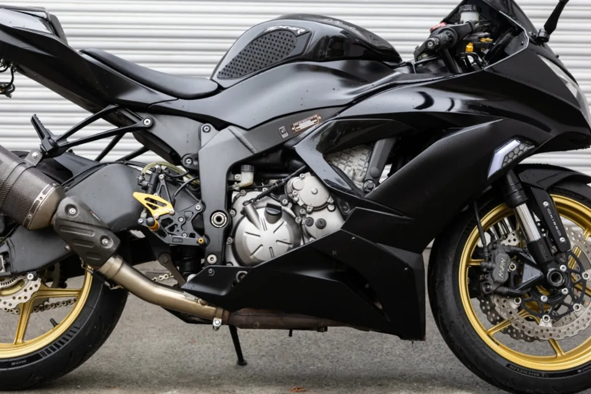 Kawasaki Ninja ZX6R 2014 - Image 3