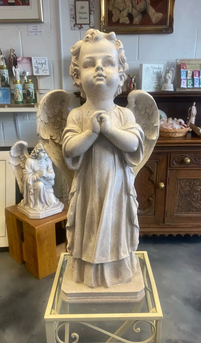 Angel Indoor/Outdoor - Image 1