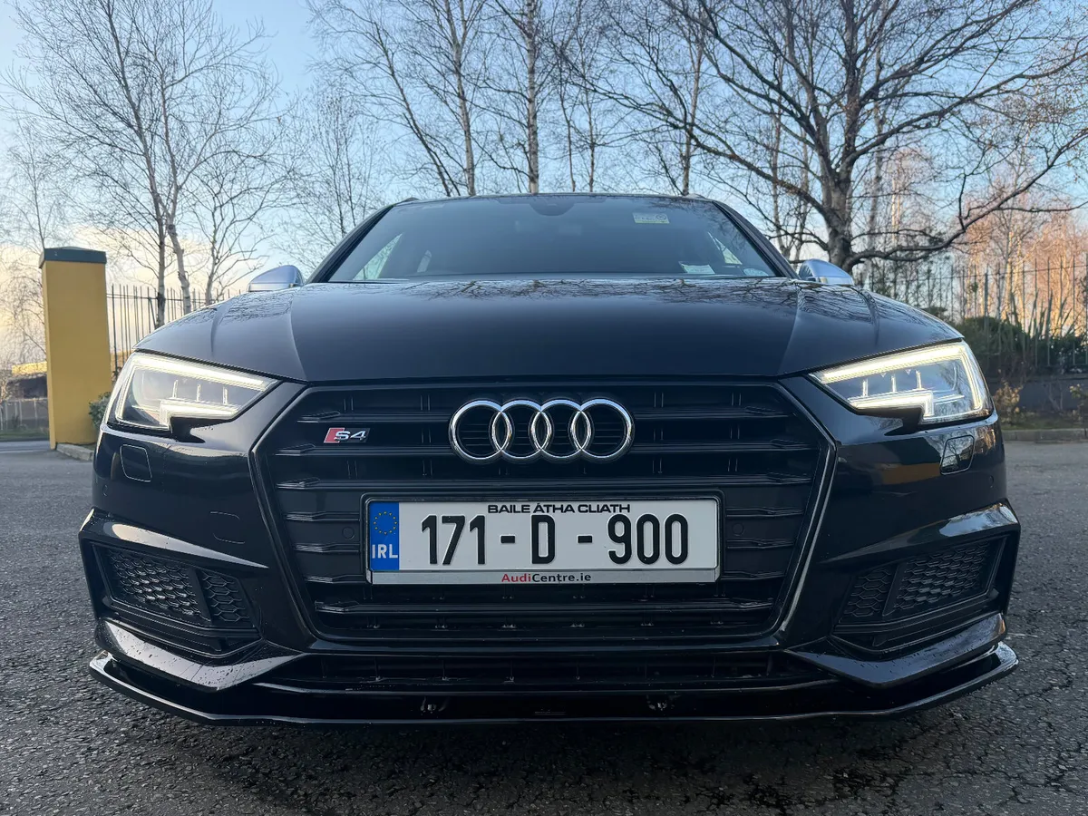 Audi S4 3.0 TFSI Turbocharged Triptronic 360 BHP - Image 3