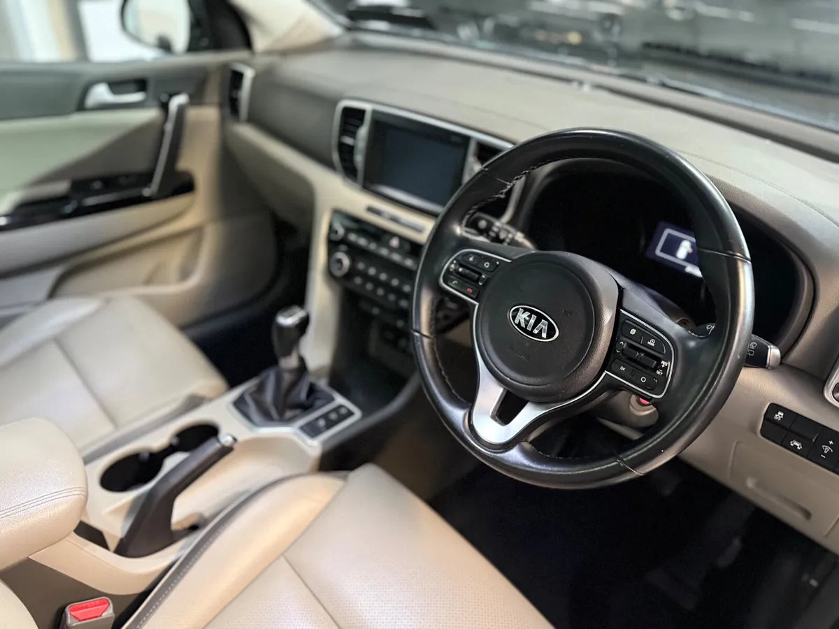 Kia Sportage 2018. 1.7CRDI.  PLATINUM - Image 3