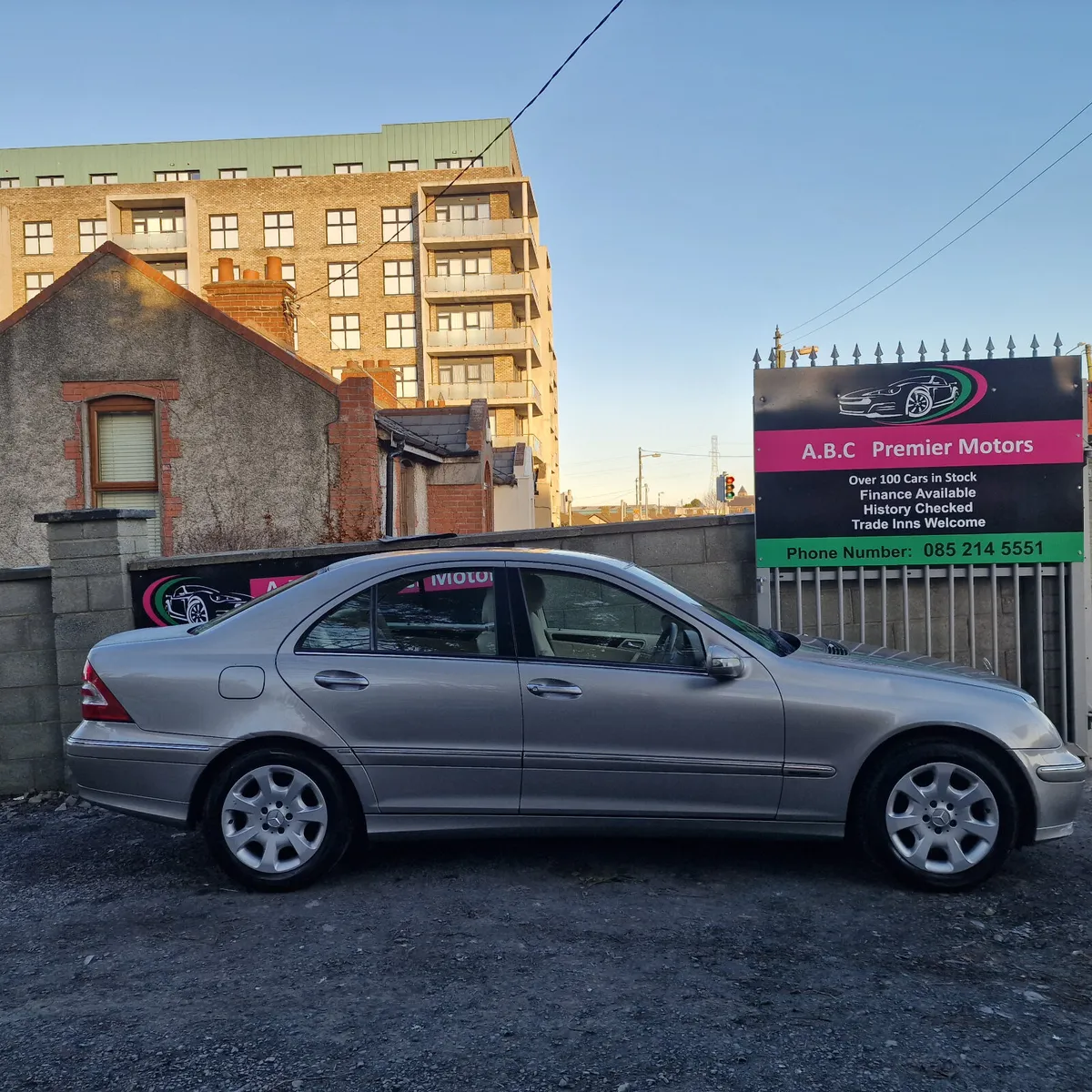 Mercedes-Benz C-Class 2006 - Image 2