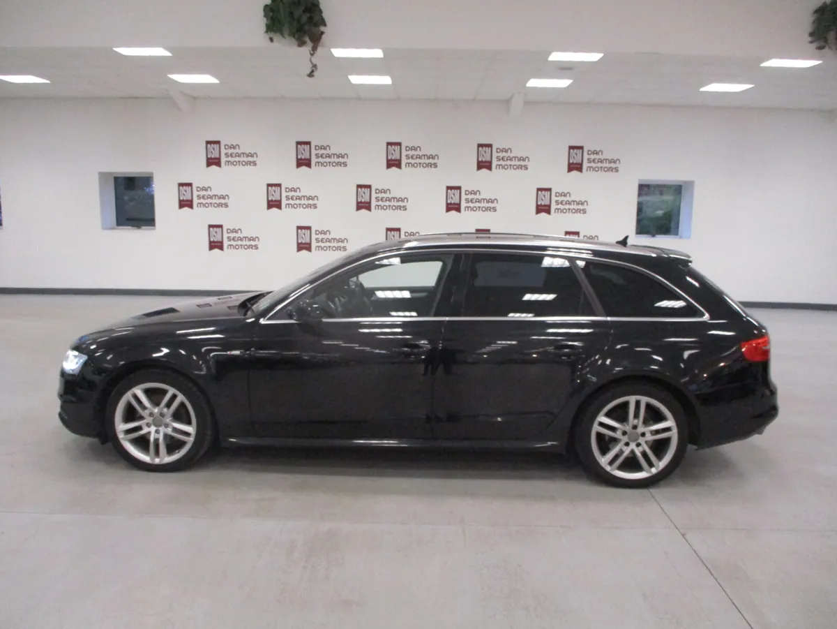 Audi A4 AVANT S-LNE 2.0 DSL  2015 - Image 1