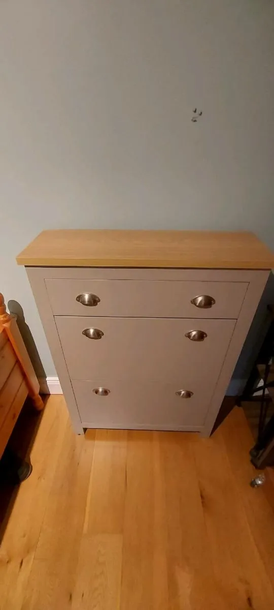 Dresser tables/ shoe rack - Image 1