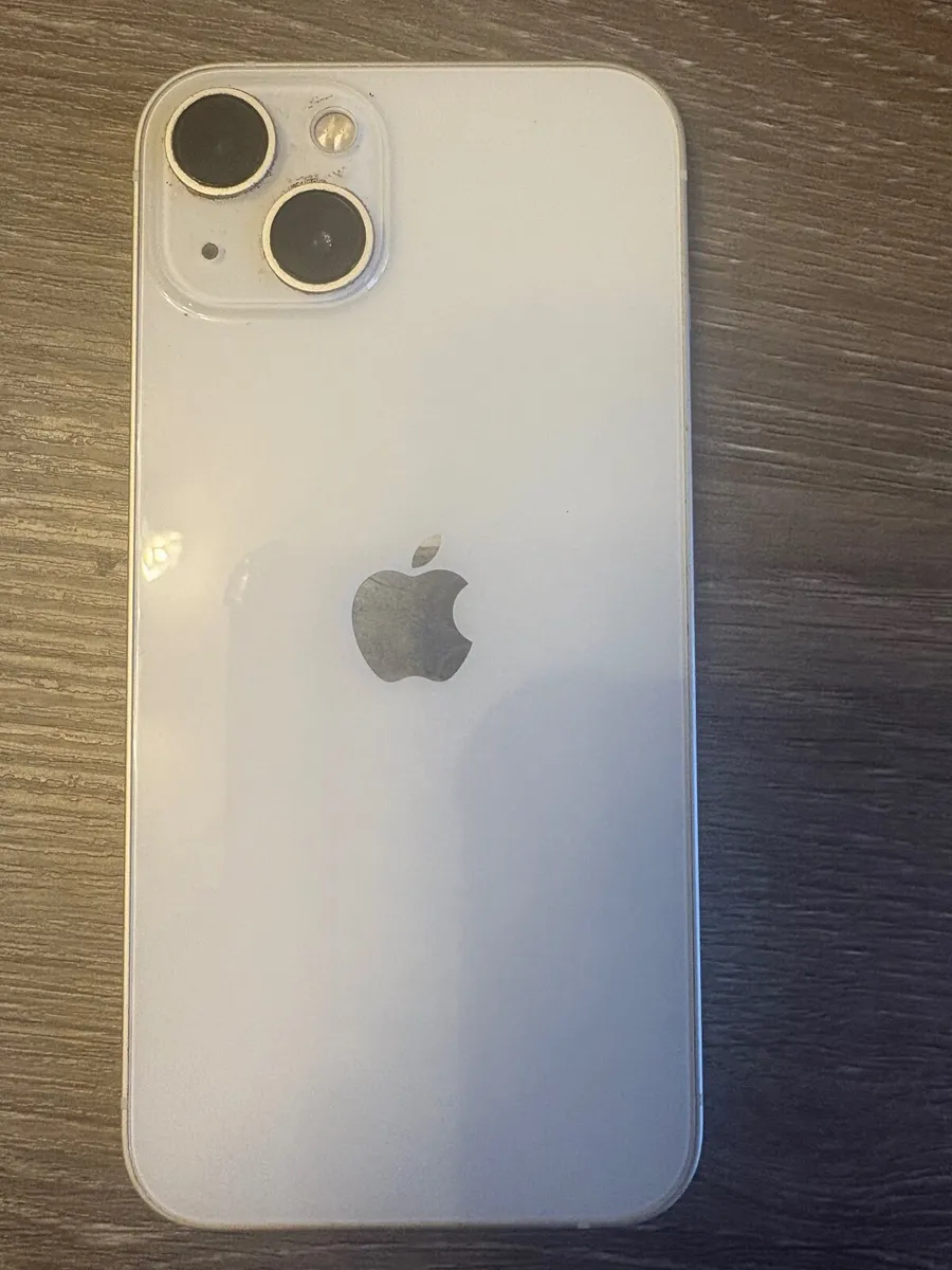 iPhone 13 - Image 2