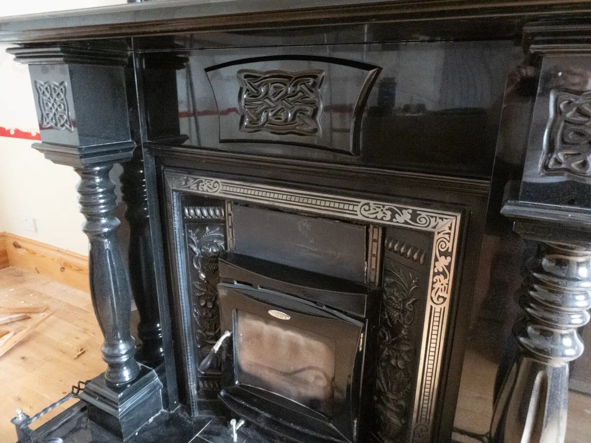 ELEGANT BLACK FIREPLACE SURROUND AND MIRROR - Image 2