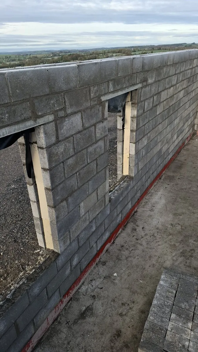 Blocklayer and plastering - Image 1