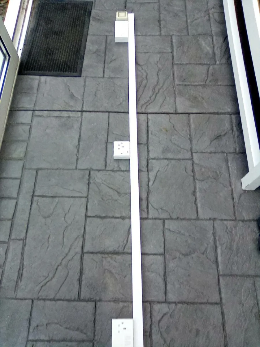 3. SOCKETS. AND. SWITCH.  ON. TRUNKING - Image 2