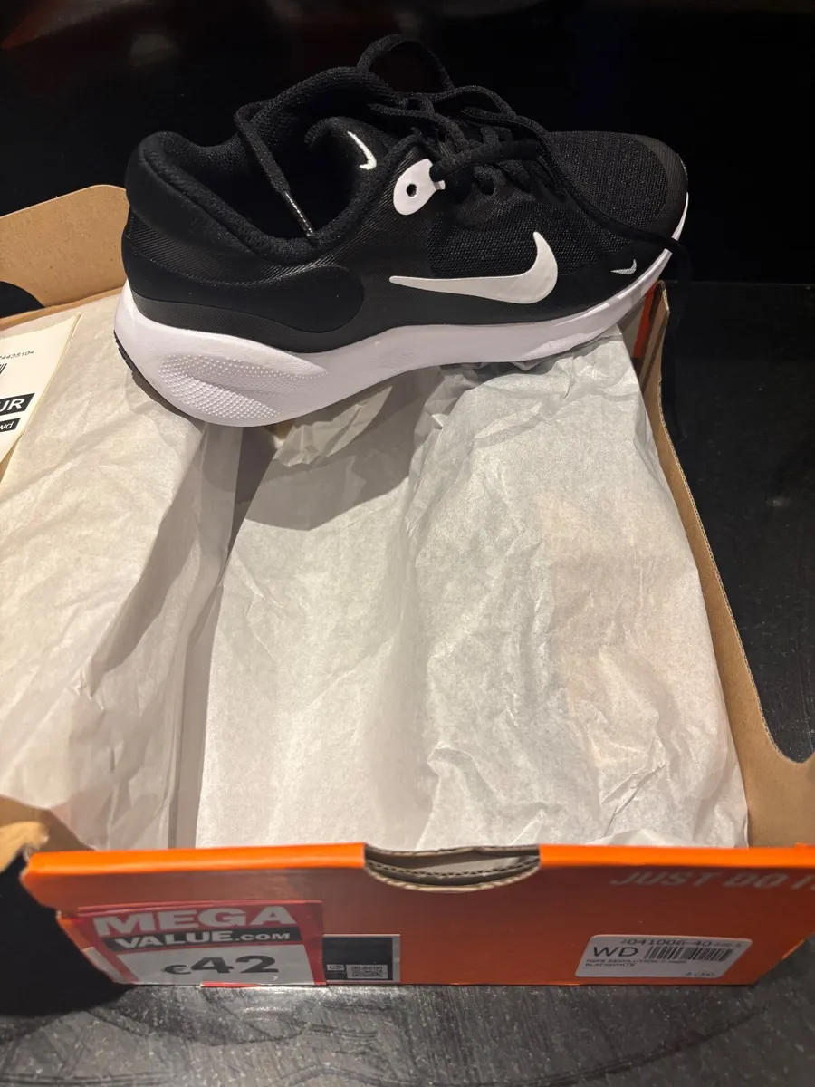 Nike runners - Image 3