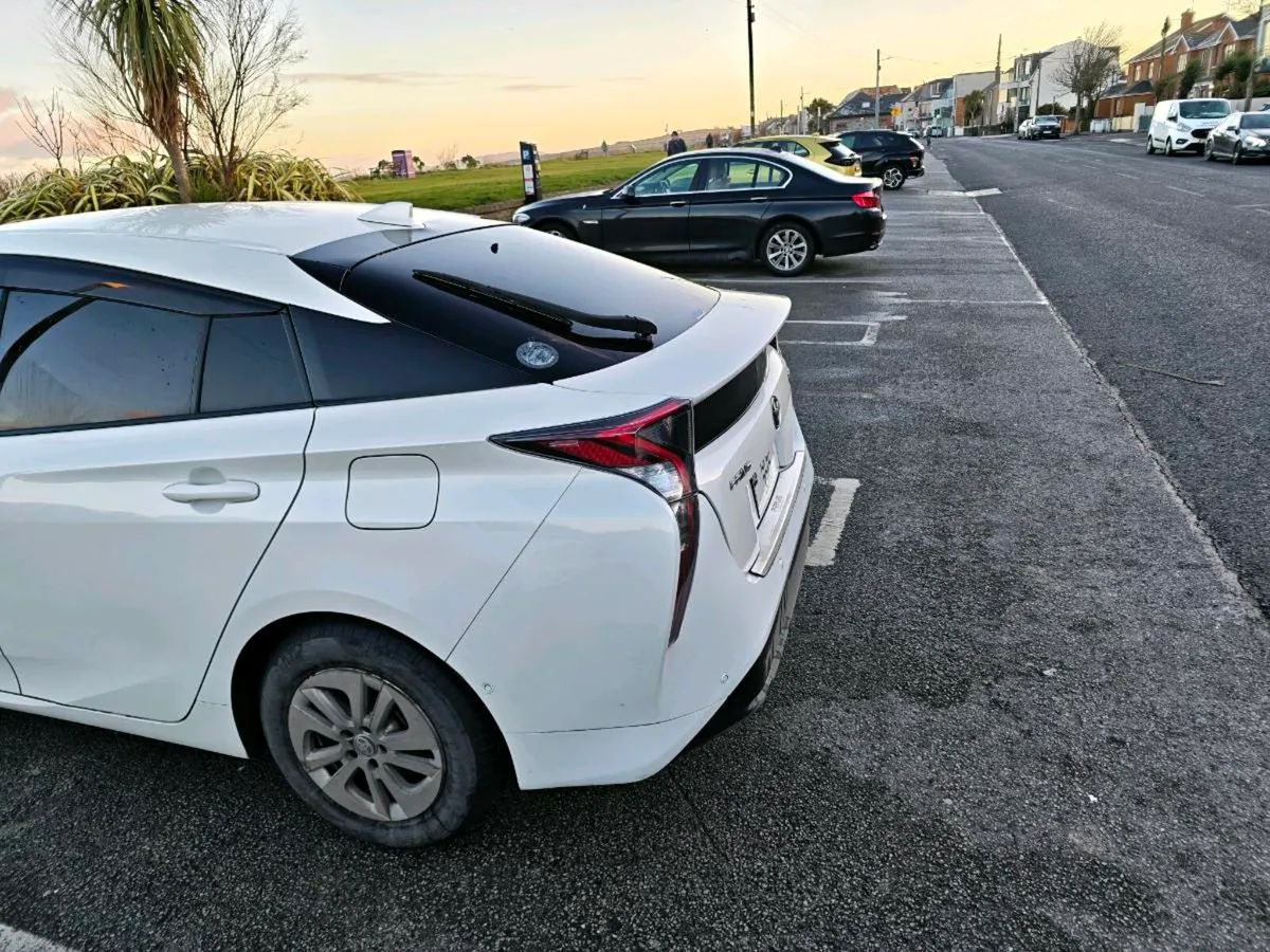 toyota prius 2019 - Image 3