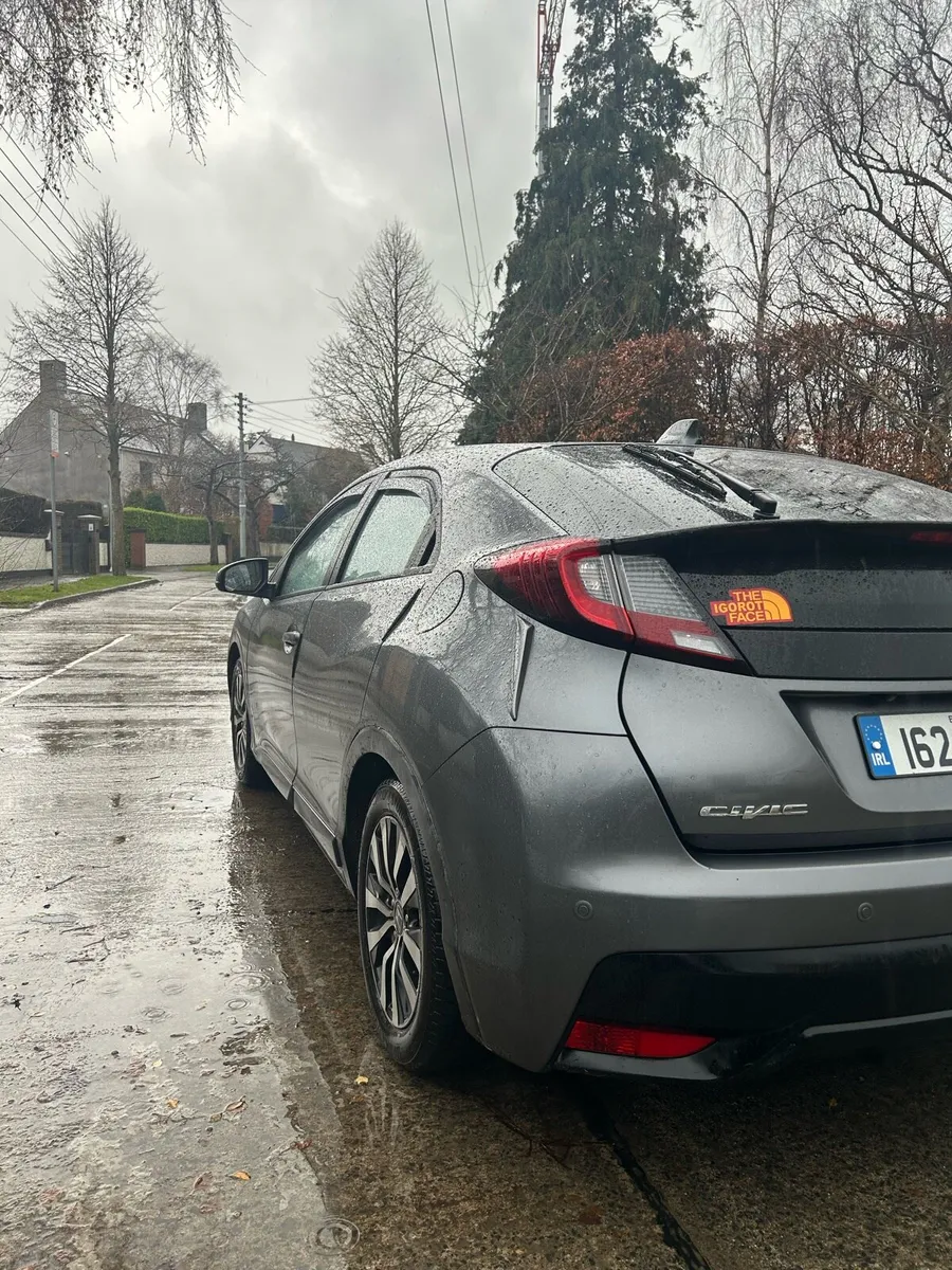 Honda Civic 2016 - Image 3