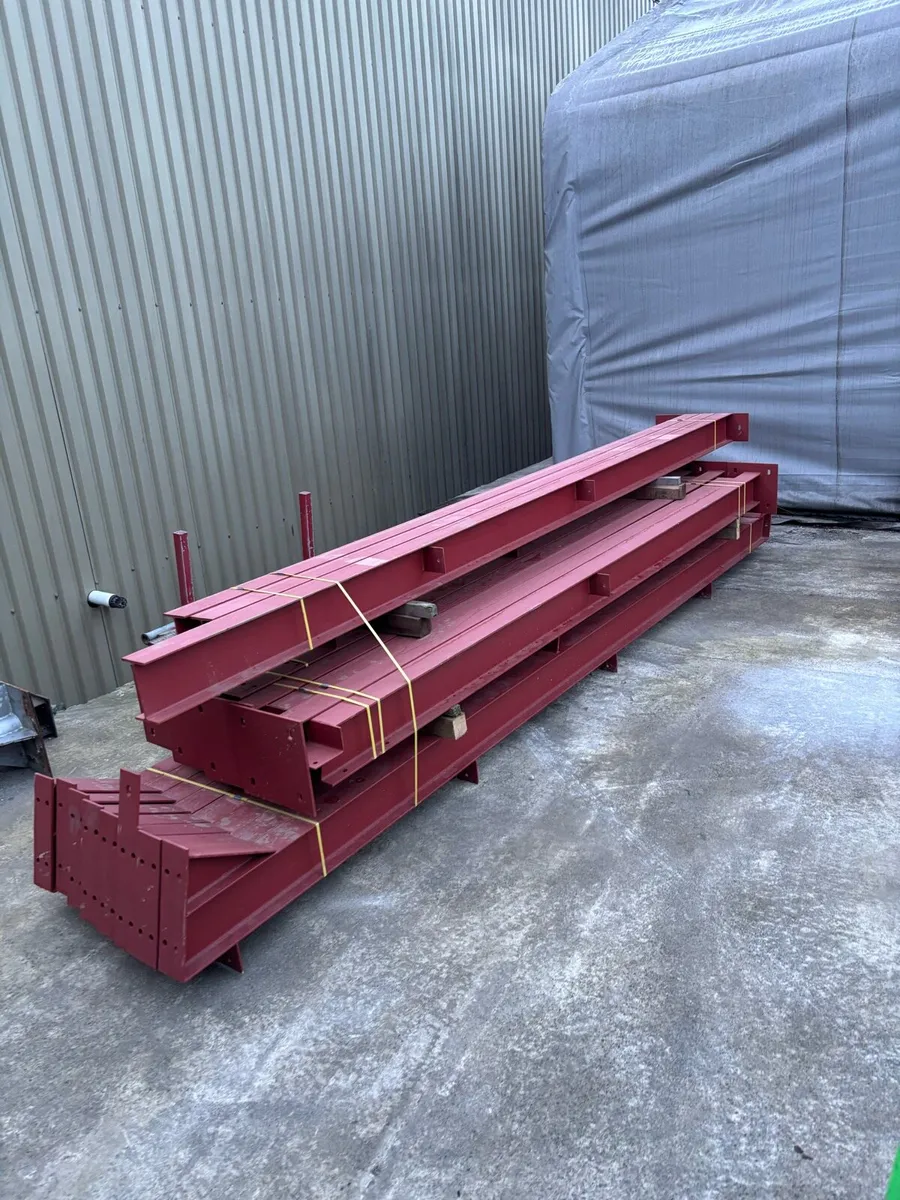 47x30ft steel frame shed - Image 1