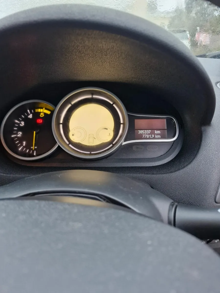 Renault Fluence 1.5dci - Image 2