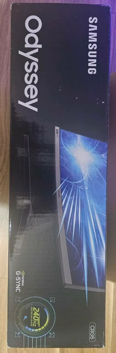 Samsung Odyssey 27"  240hz curved gaming monitor - Image 2