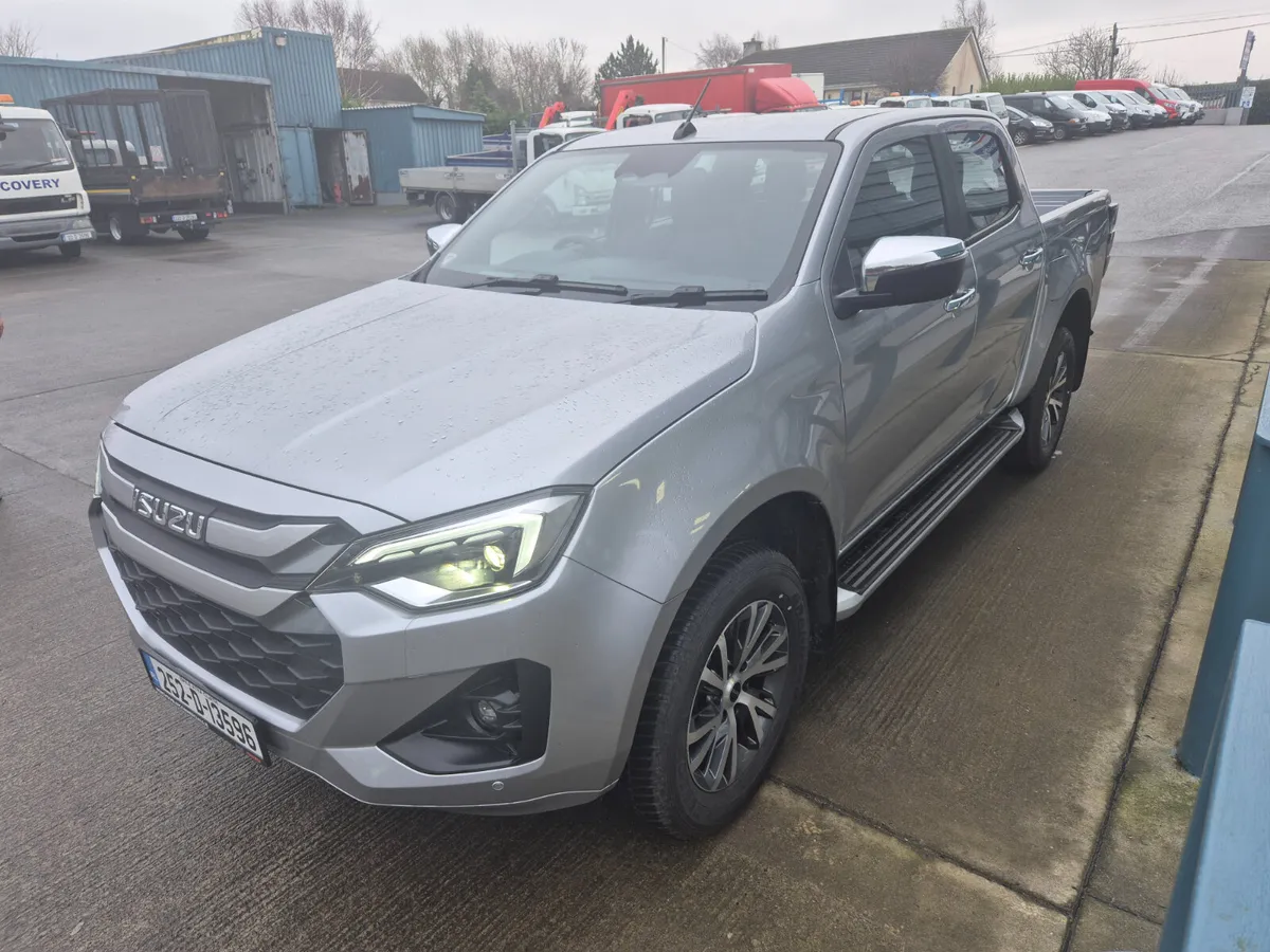 2025 ISUZU D-MAX LS - Image 4