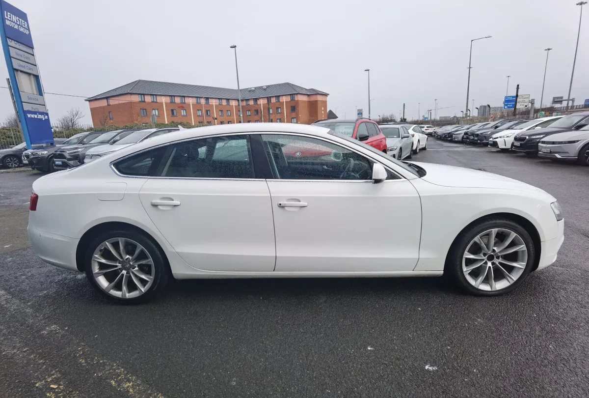 AUDI A5 2.0TDI SE TECHNIK AUTOMATIC 143BHP - Image 4