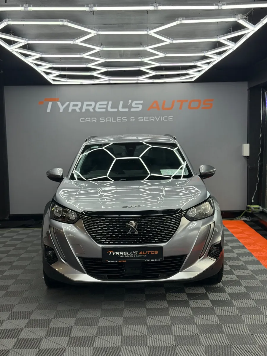 Peugeot 2008 1.2 Petrol Allure "LIKE NEW" 2020 - Image 3