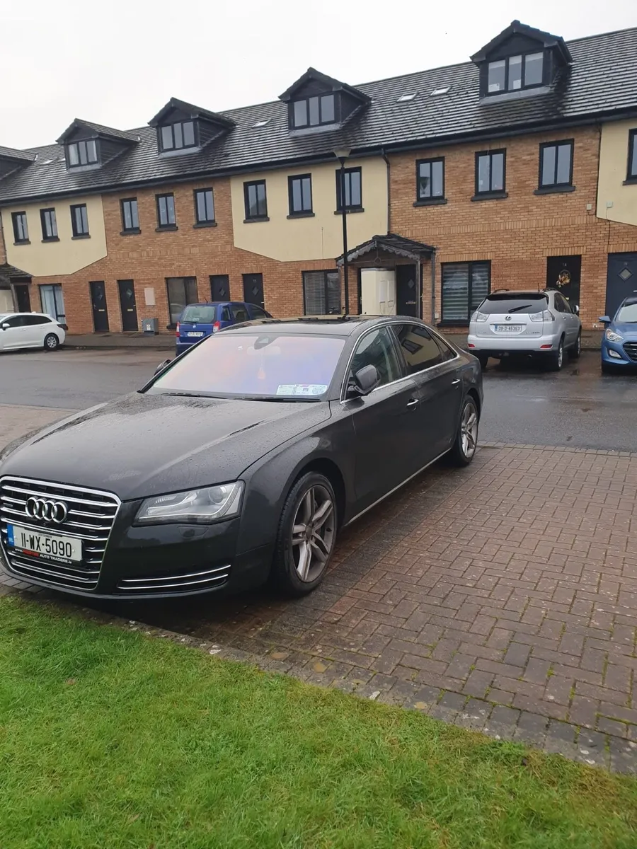 Audi 8 - Image 2