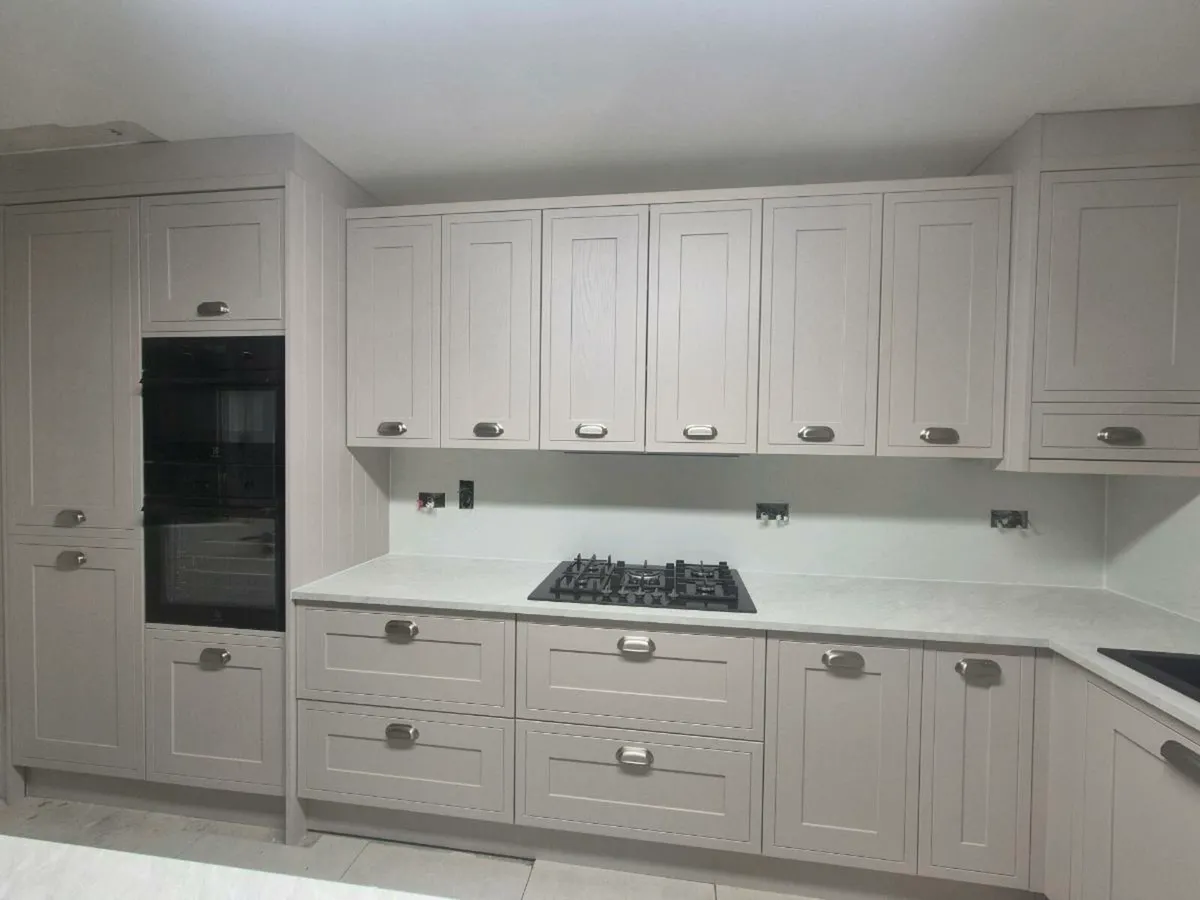 Fitted kitchens - Image 3