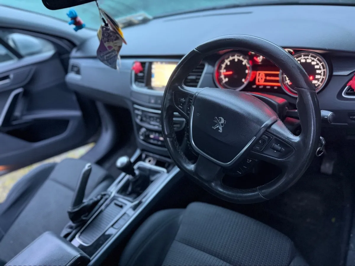 Peugeot 508 2015 - Image 2