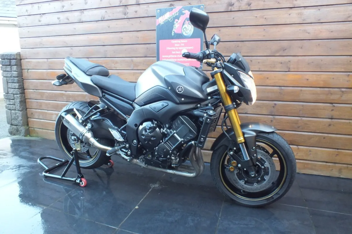 2013 Yamaha FZ8 (Low Miles, Immaculate) - Image 3