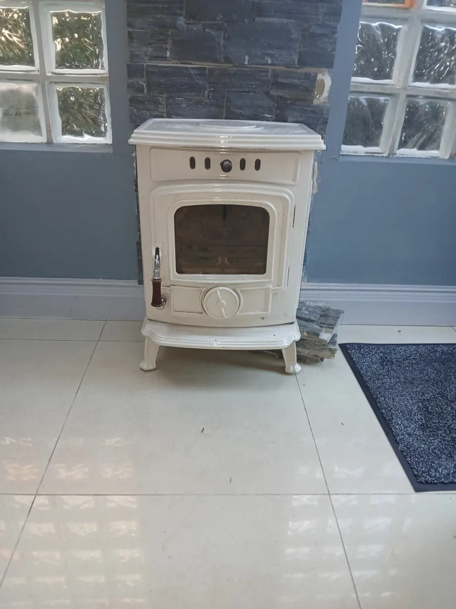 Stove - Image 1