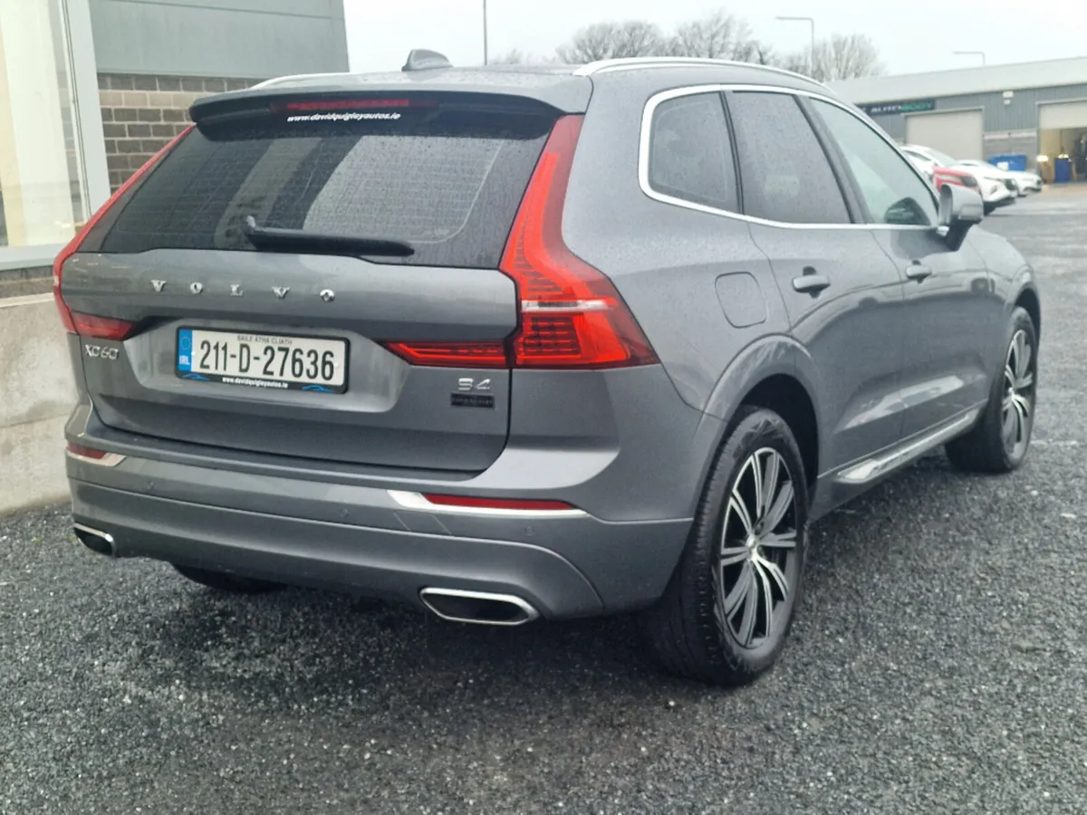 Volvo XC60 B4 Inscritption 5DR Auto - Image 3